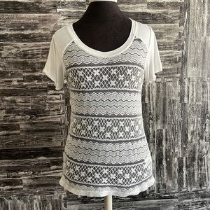 Jack Lace white/cream soft t-shirt w/ v-cut back size small